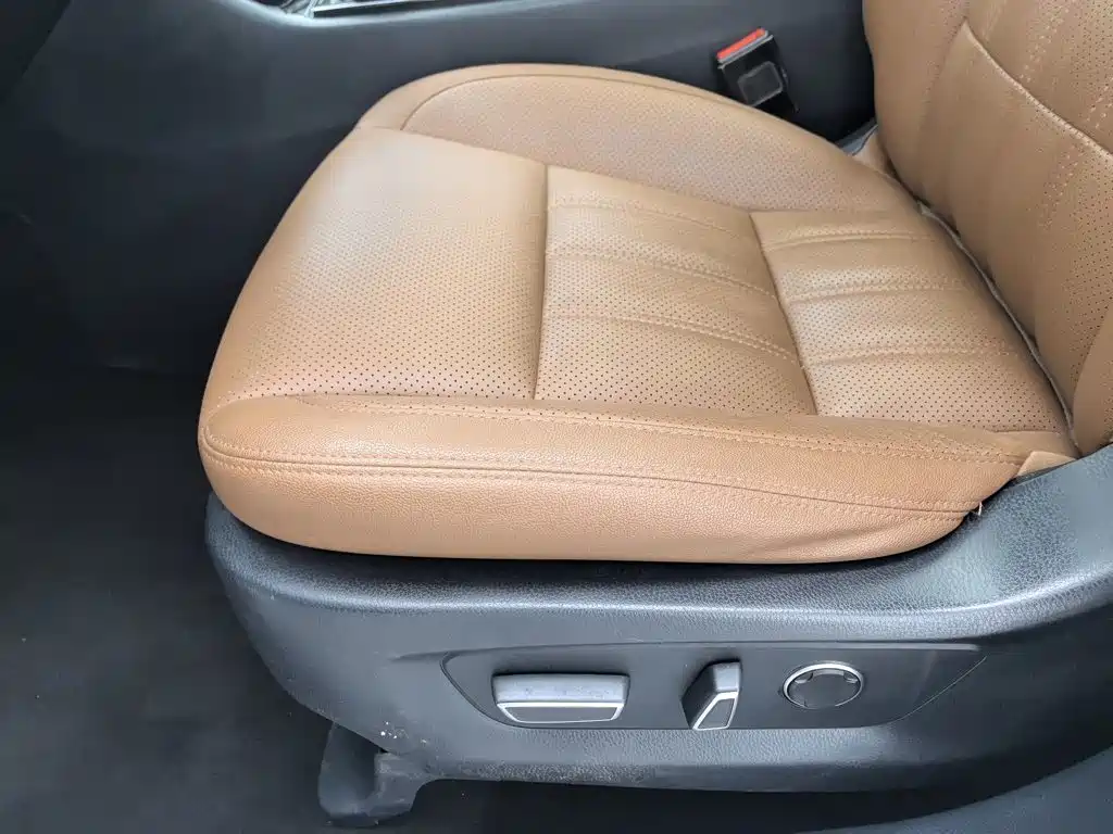 Changan CS95 2018 2017 2.0T 2WD Intelligent Expansion Edition