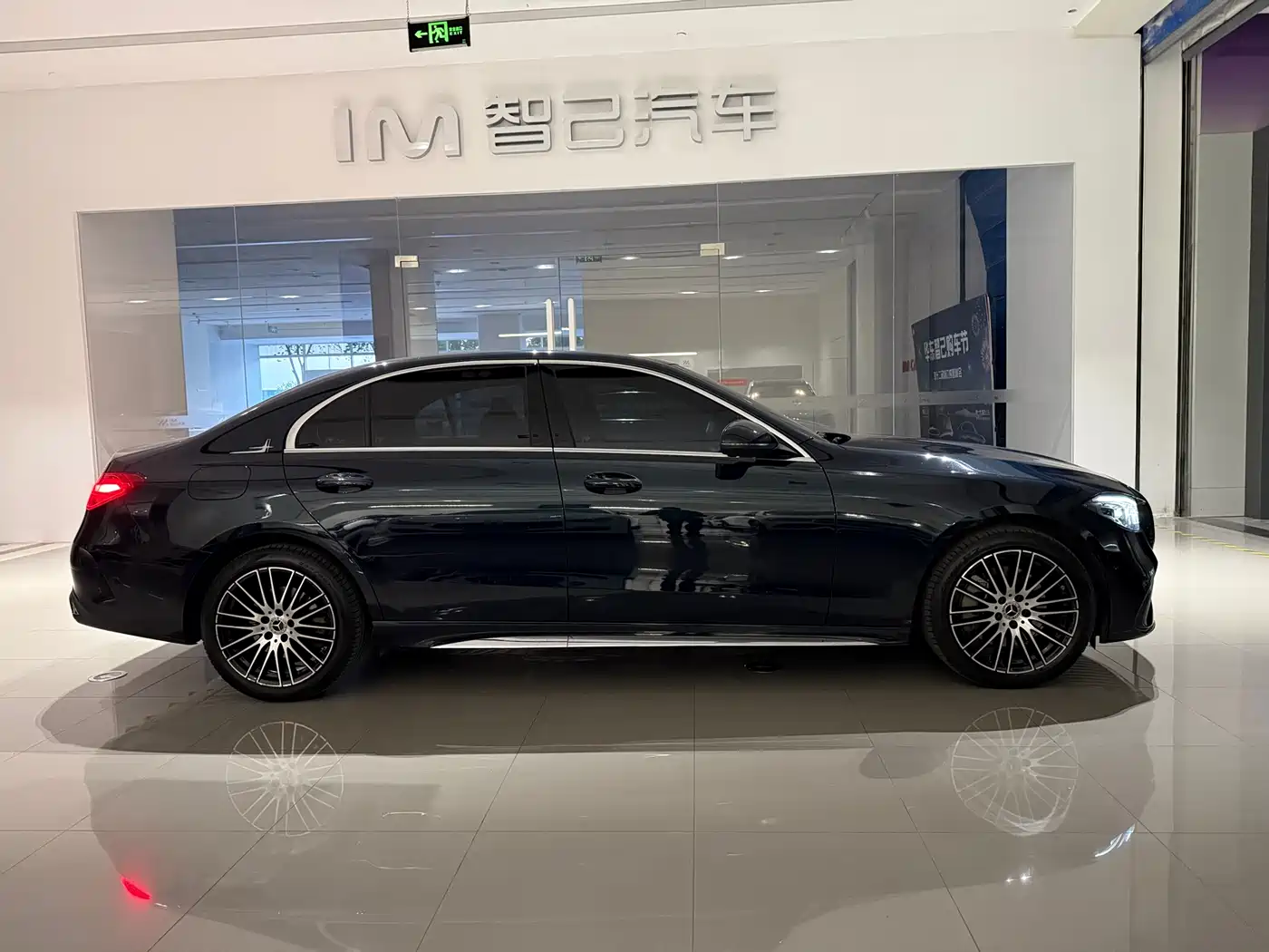Mercedes-Benz C-Class 2023 Facelift II C 260 L Sport Edition фото 4