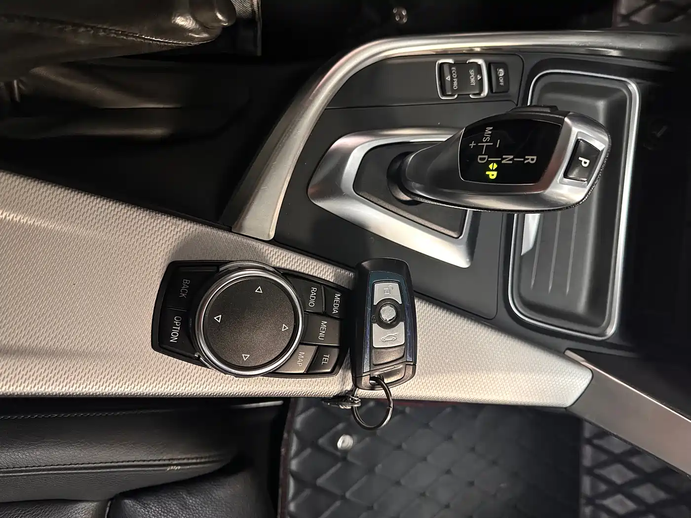 BMW 3 Series GT 2013 320i Style Design Package фото 7