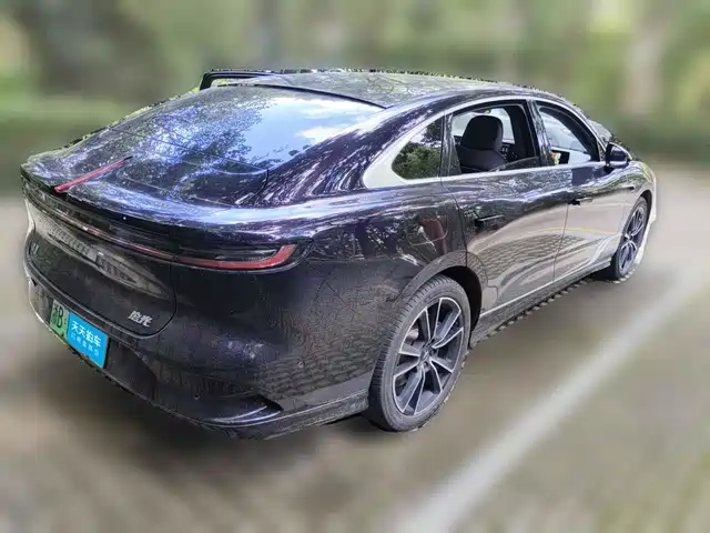Voyah Auto VOYAH Zhuiguang 2024 PHEV AWD Ultra Long Range Flagship — фото 5