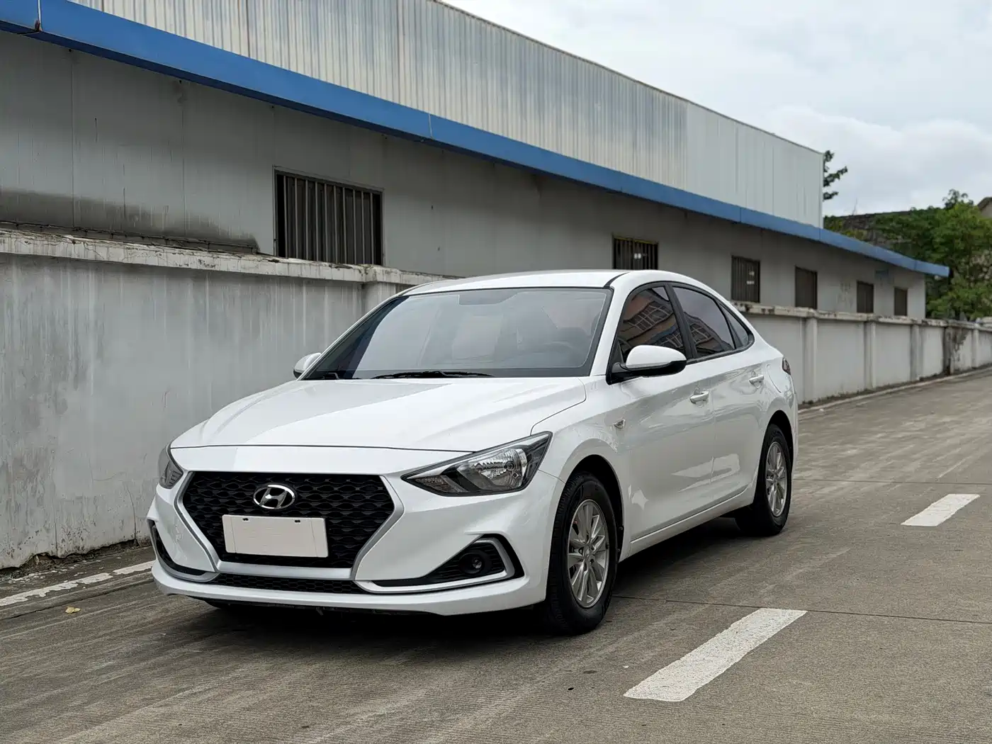 Hyundai Elantra 2018 1.6L Automatic Pleasing Edition GL China VI
