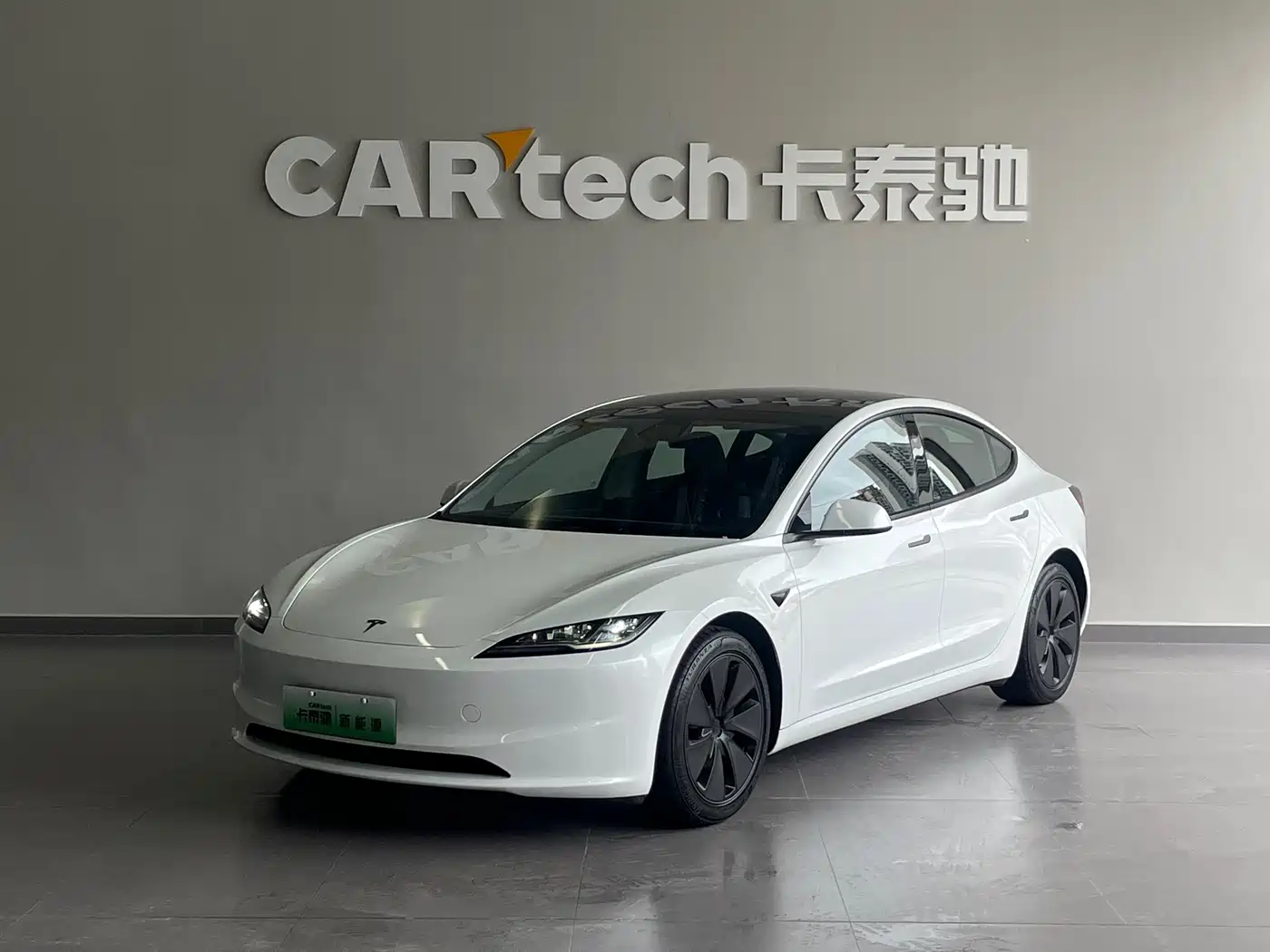 Tesla Model 3 2025