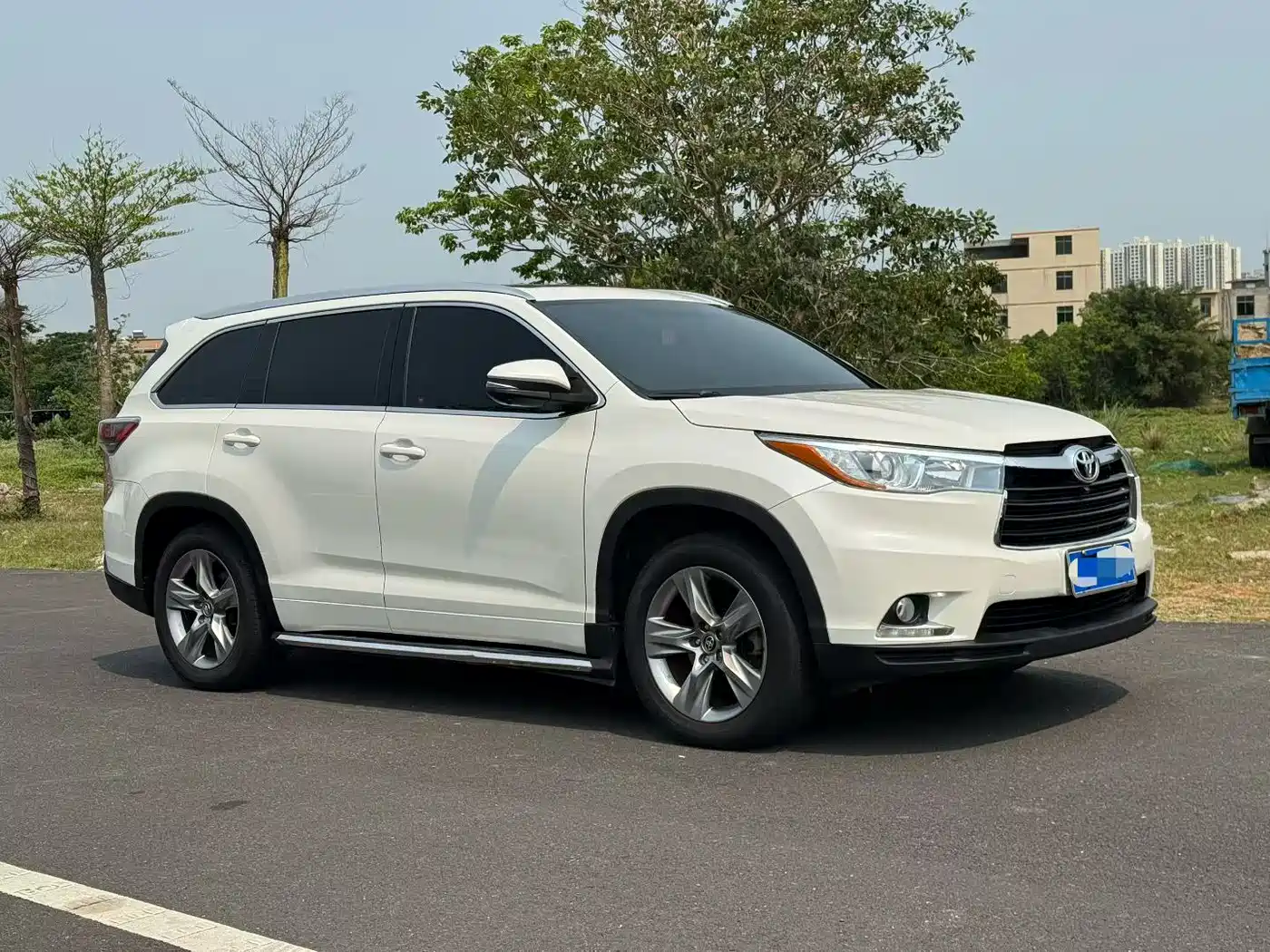 TOYOTA HIGHLANDER