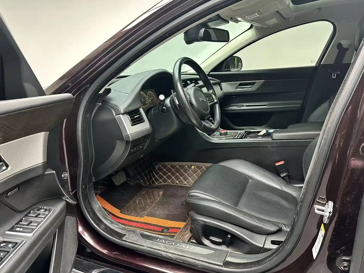 Jaguar XFL 2018 XFL 2.0T 250PS Luxury фото 7