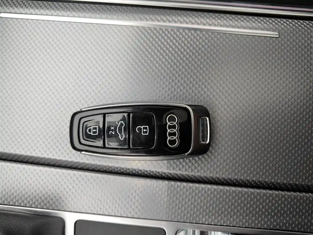 Audi A6L 2024 45 TFSI Premium Dynamic фото 9