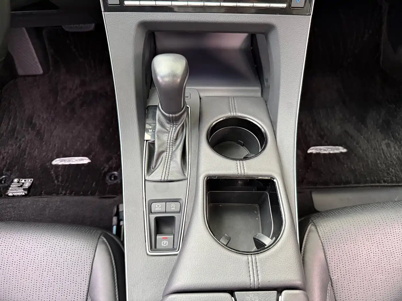 Toyota Avalon 2019 2.0L Luxury Edition (China VI) фото 13