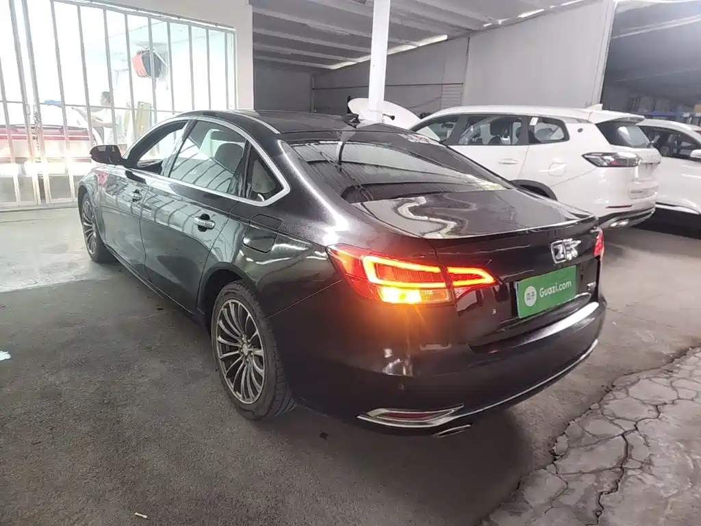 Zotye Z700 2016 2016 1.8T DCT Elegance