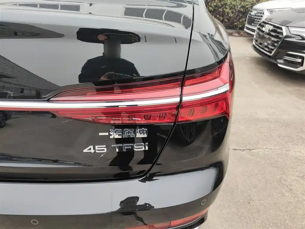 Audi A6L 2024 45 TFSI Premium Dynamic фото 8