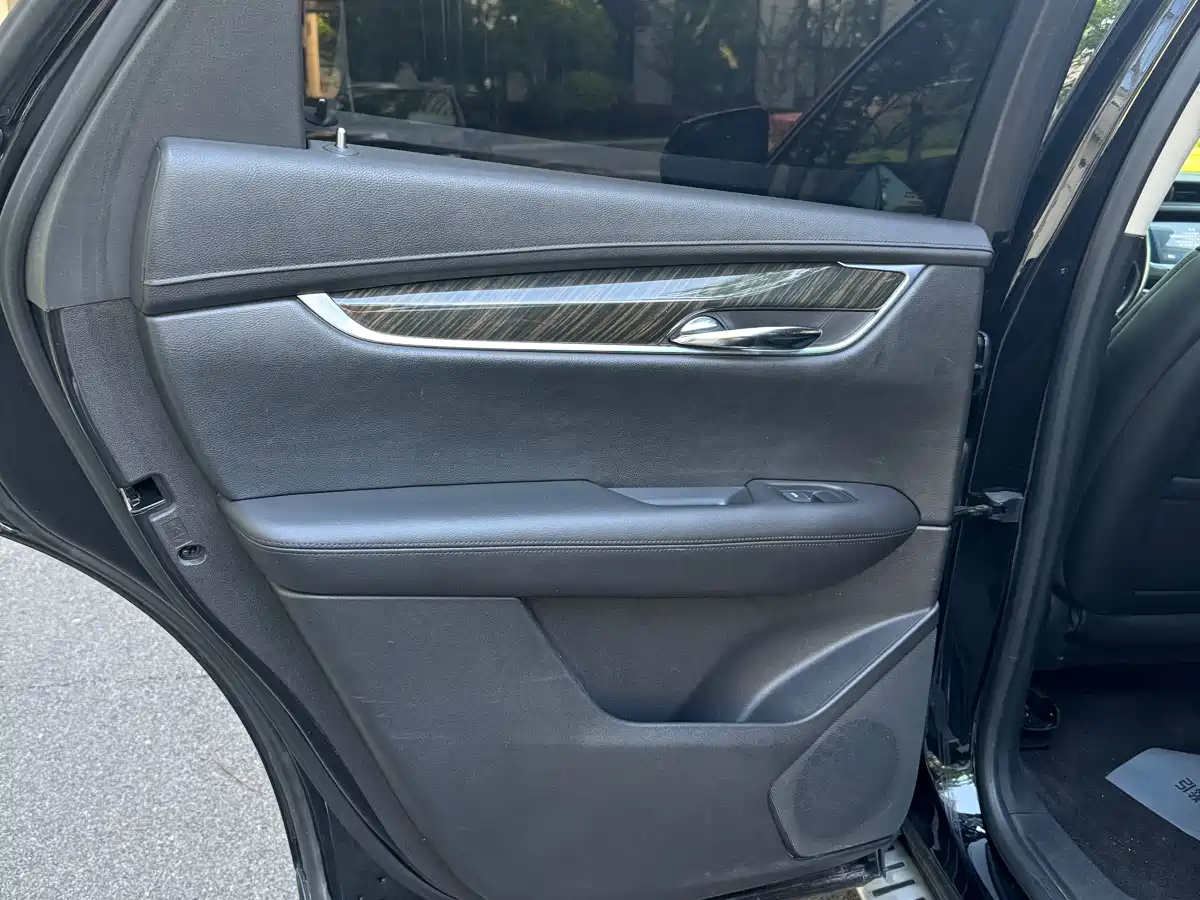 Cadillac XT5 2018 25T Luxury фото 11