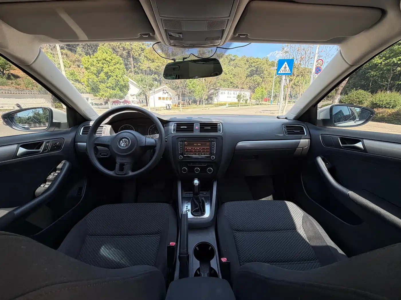 Volkswagen Sagitar 2012 1.4TSI Automatic Luxury фото 20