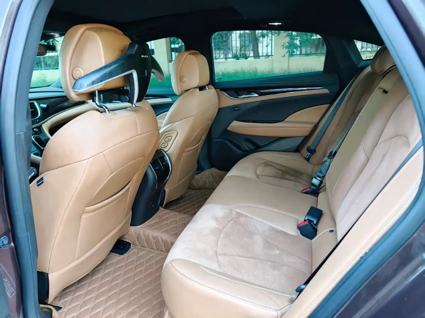 Buick LaCrosse 2016 Model 28T Luxury фото 10