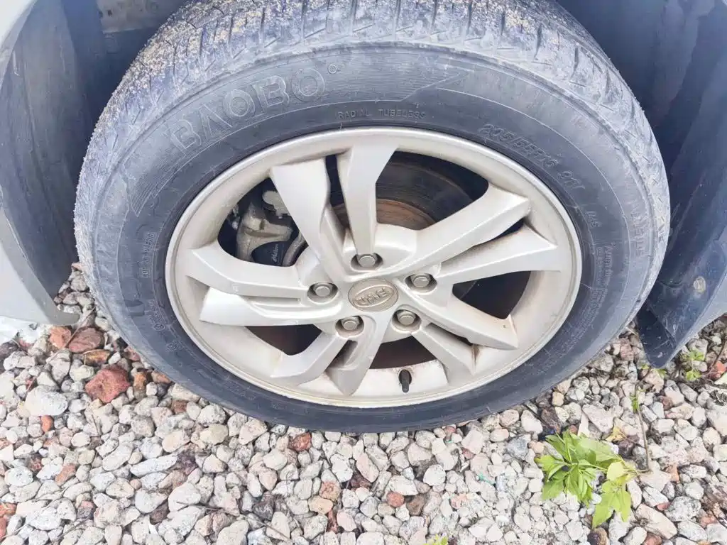 BYD Surui 2014 2013 1.5L Manual Premium
