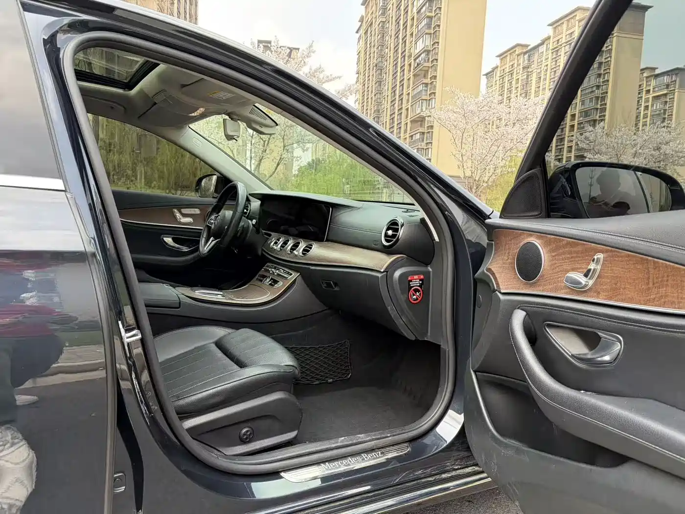 Mercedes-Benz E-Class 2019 E 200 L фото 8