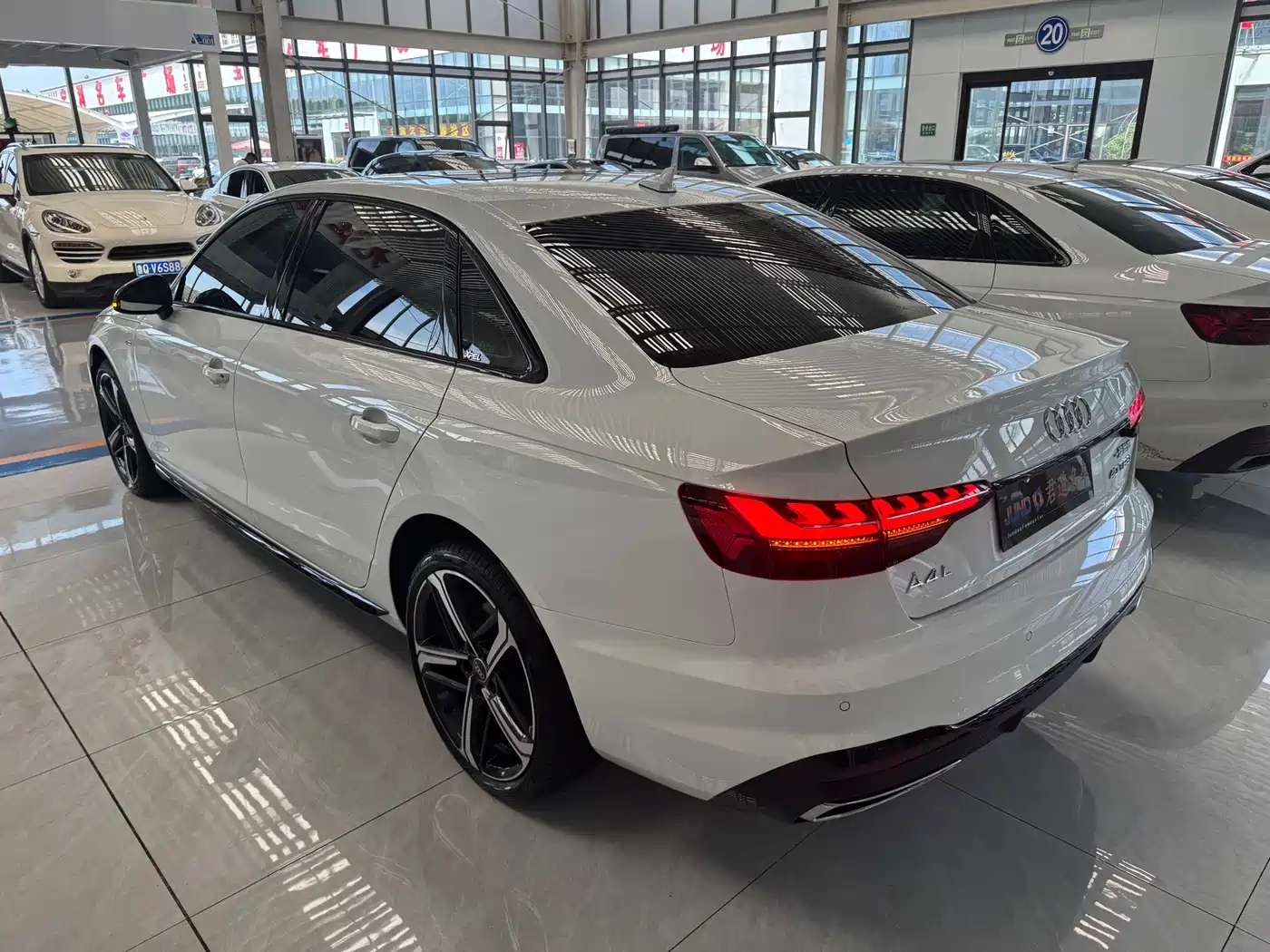 Audi A4L 2025 2025 2 Million Celebration Edition 40 TFSI Luxury Dynamic