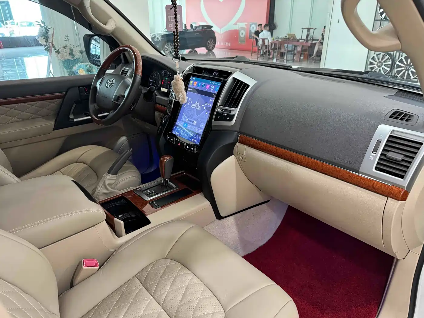 Toyota Land Cruiser (Import) 2017 2015 4.6L V8 Middle East Limited Edition