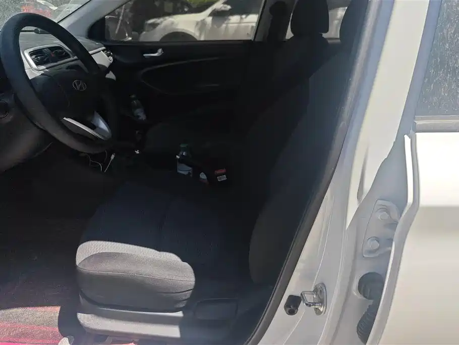 Hyundai Verna 2020 1.4L Manual GL Renewal Edition фото 9