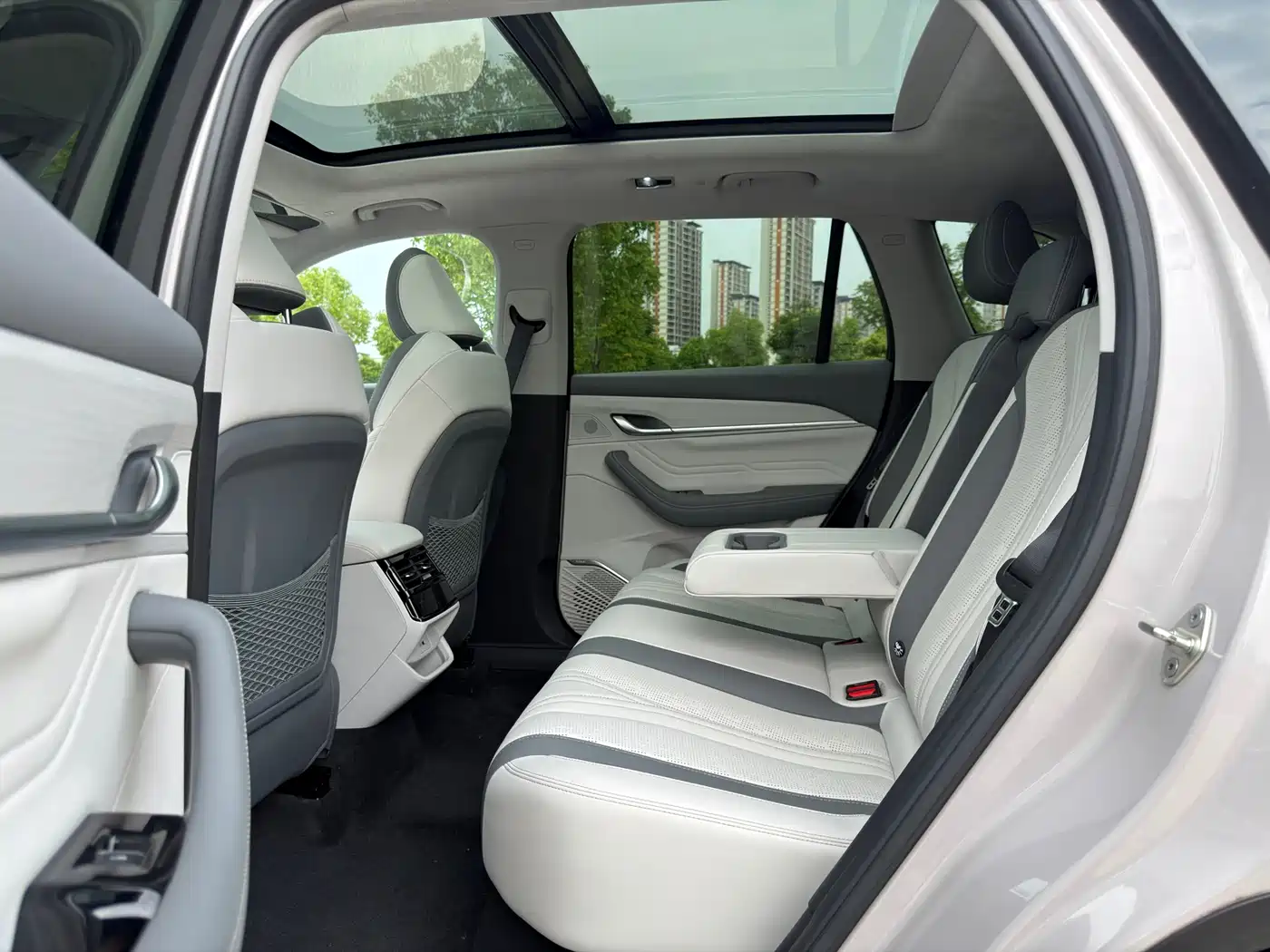 Geely Xingyue L 2024 1.5T Tiāngōng Edition фото 11