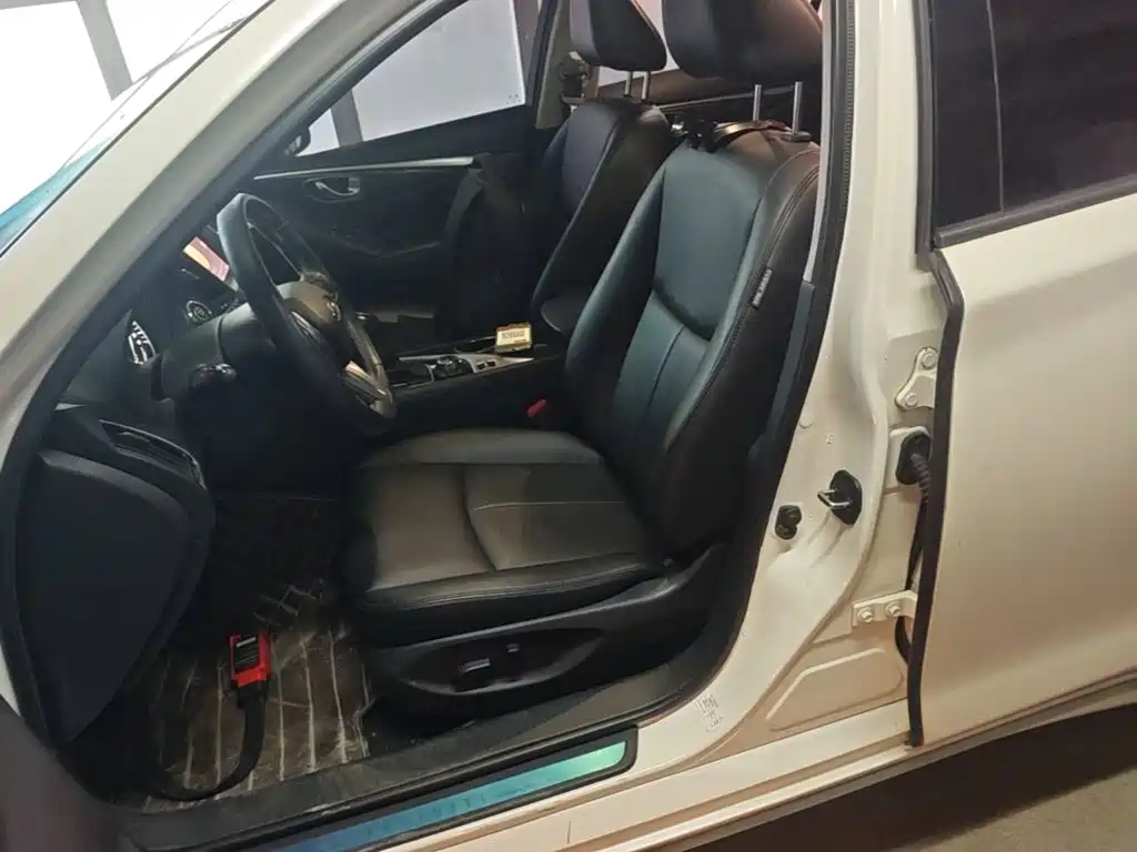 Infiniti Q50L 2019 2018 2.0T Comfort (China VI)