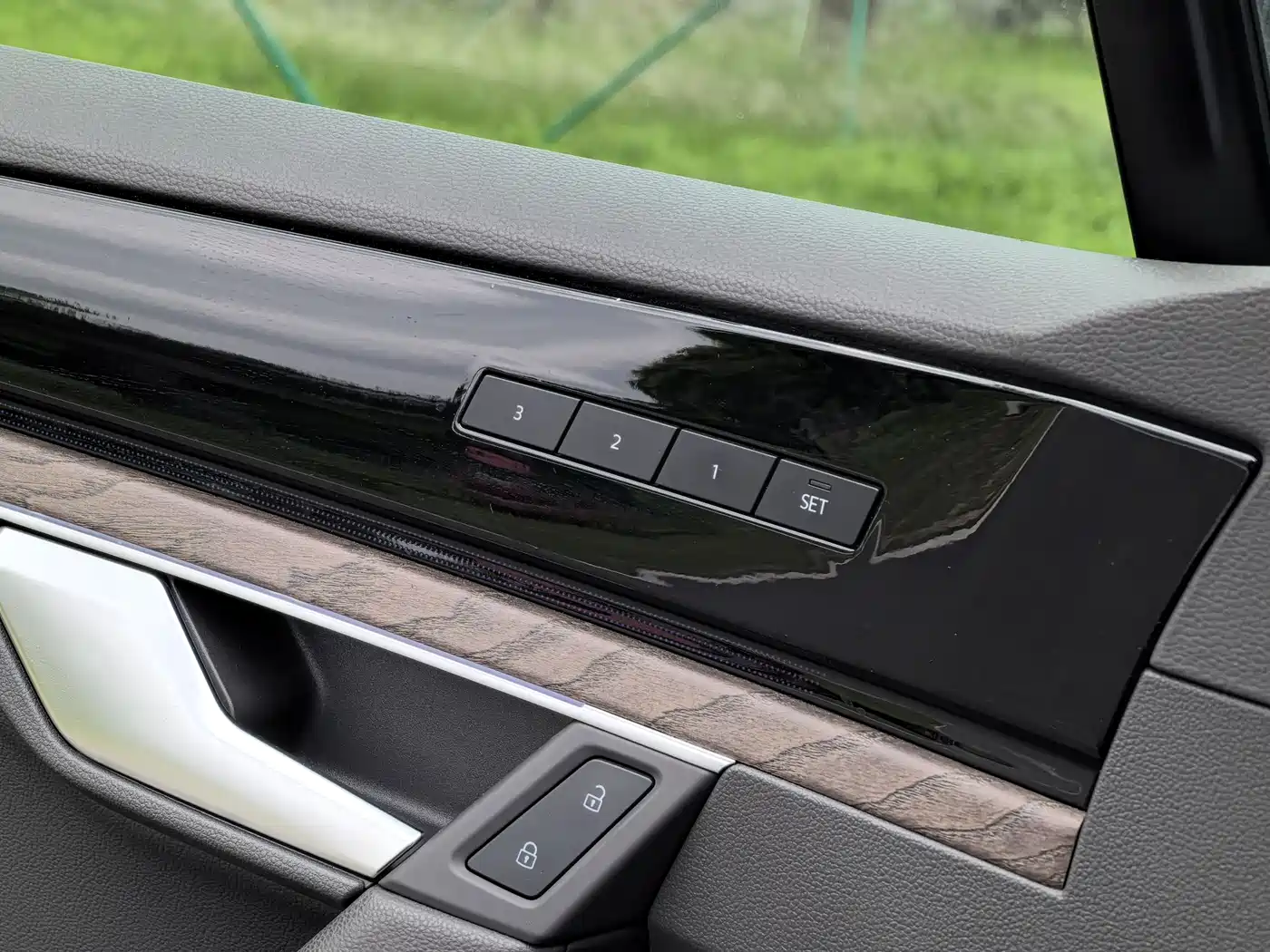 Volkswagen Touareg 2020 3.0TSI Enjoyment Edition China VI фото 19