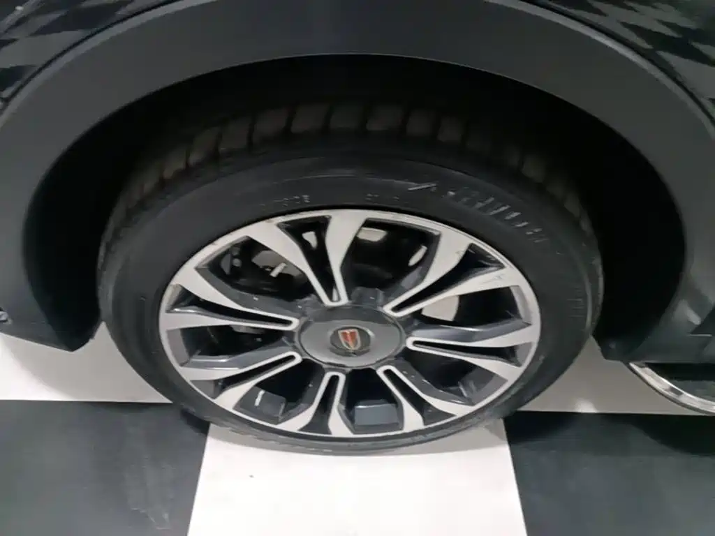Hongqi HS5 2019 2019 2.0T Smart Connect Enjoy 4WD Edition