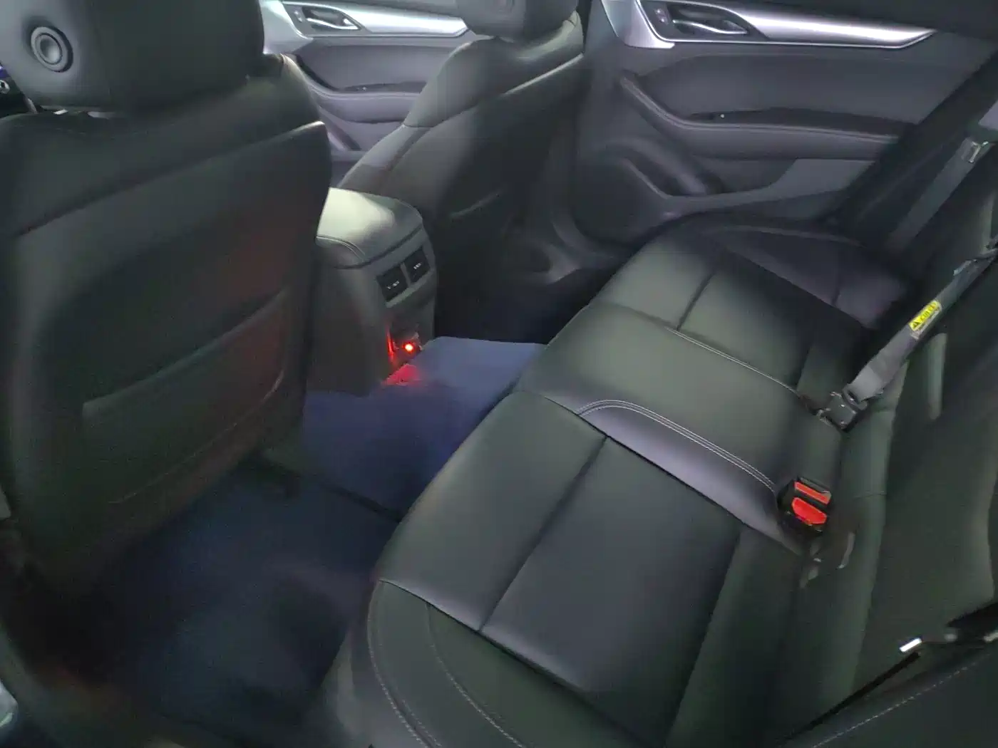 Фото 9 - Cadillac CT5
