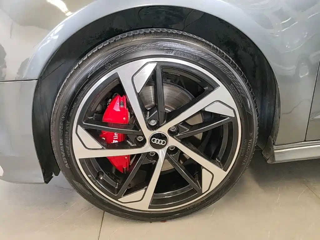 Фото 23 - Audi A3