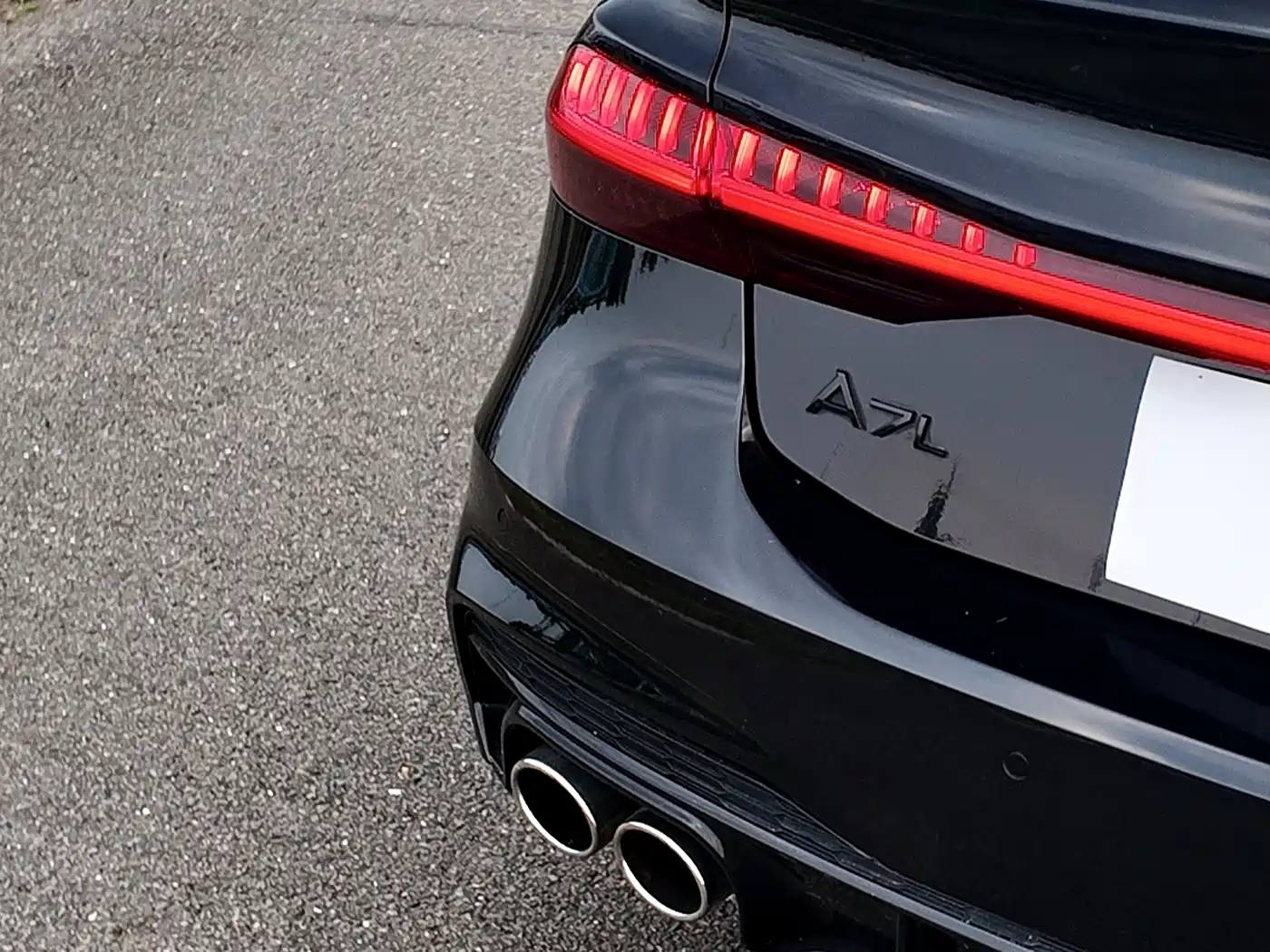 Audi A7L 2023 45 TFSI quattro S-line Black Warrior Edition фото 17