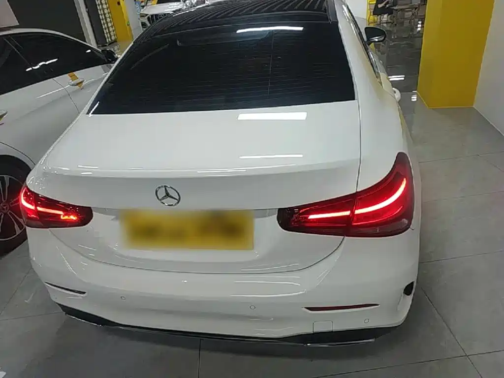 Фото 6 - Mercedes-Benz A-Class