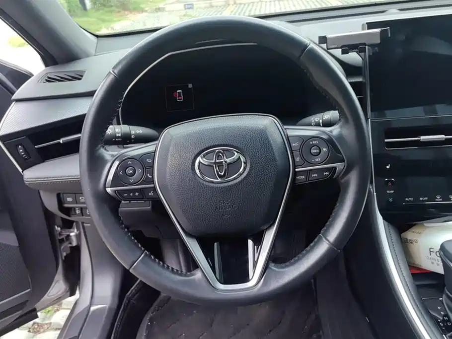 Toyota Avalon 2022 Hybrid 2.5L XLE Premium Edition фото 15