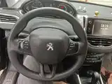 Фото 3 - Peugeot 2008