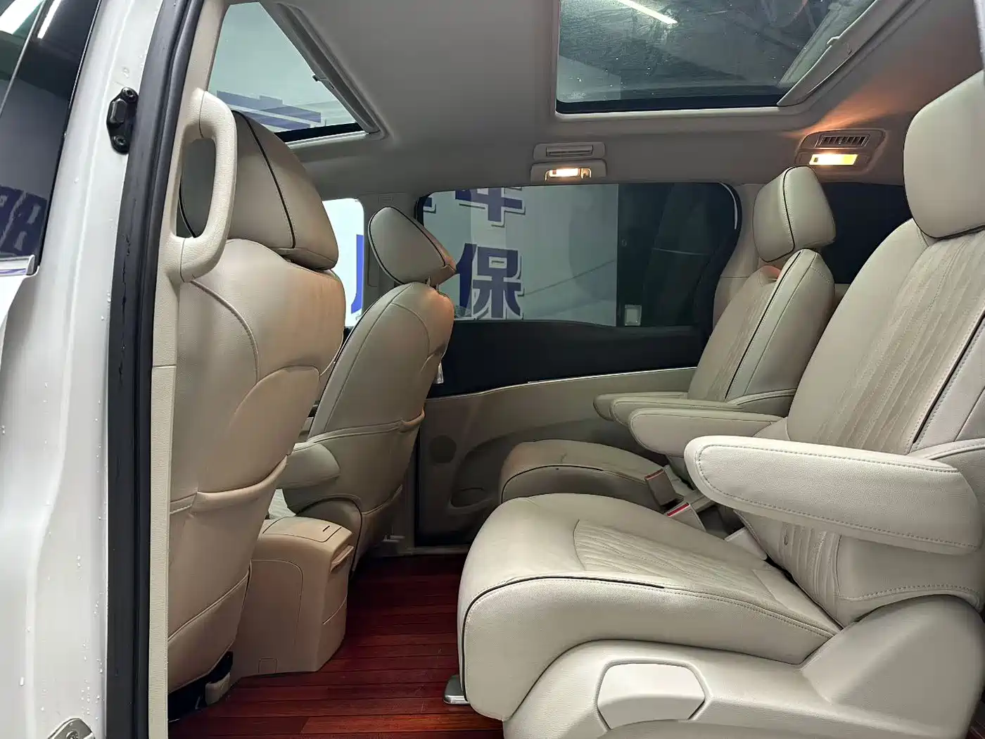Buick GL8 2022 Land Business Class 652T Prestige фото 6