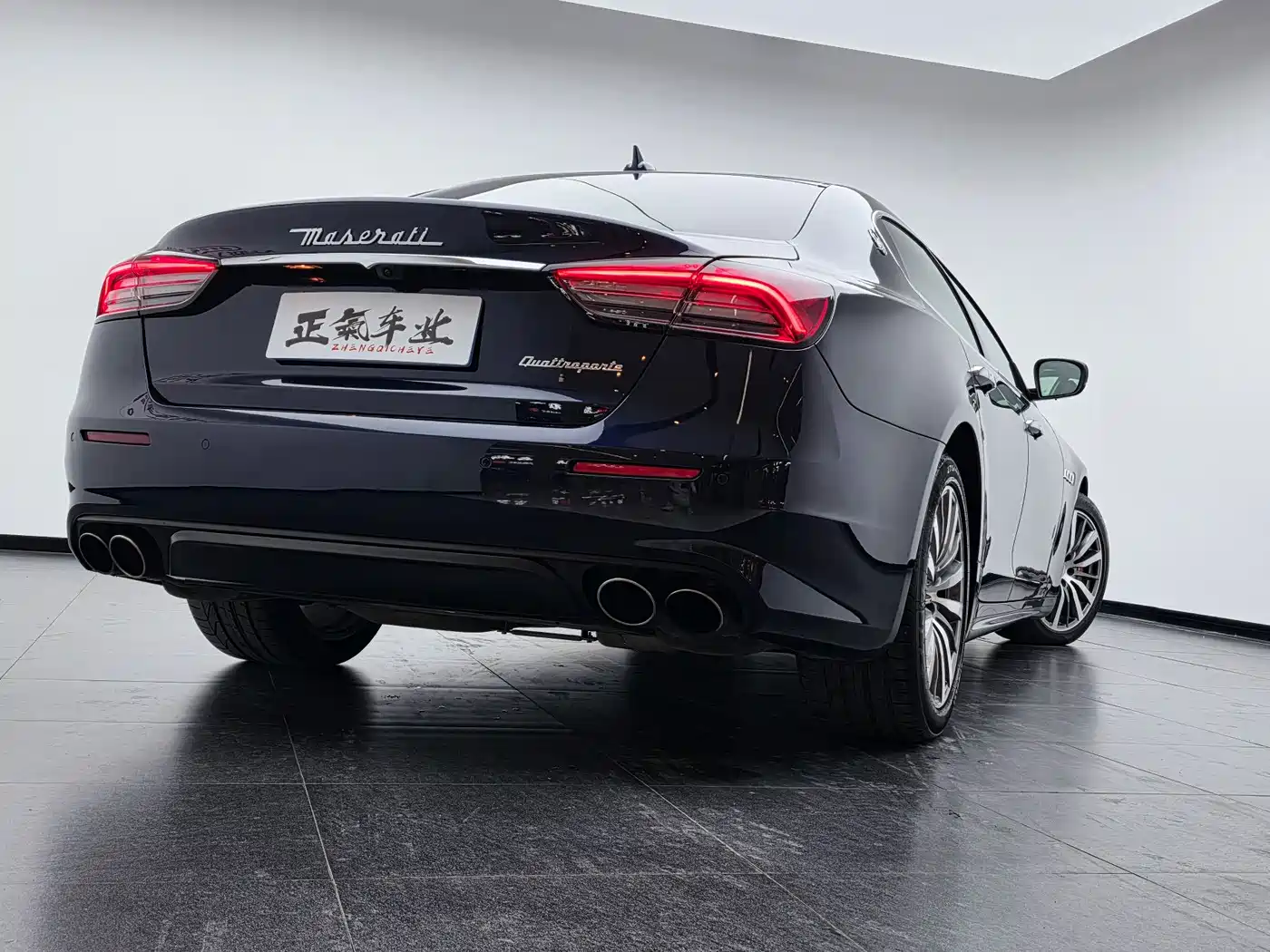 Maserati Quattroporte 2018 3.0T Standard Edition фото 6