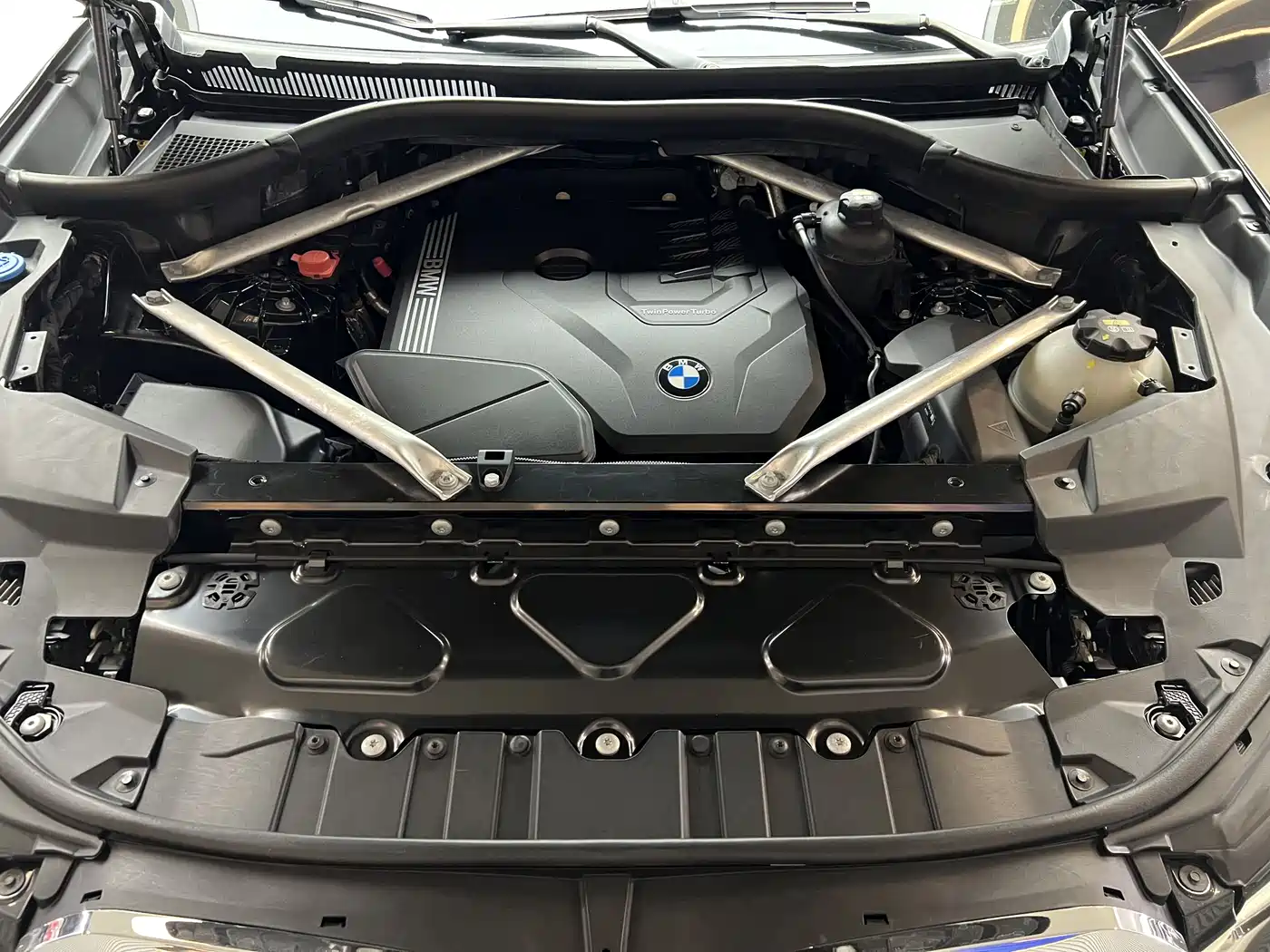 BMW X5 (Import) 2021 xDrive30i X Design Package фото 17