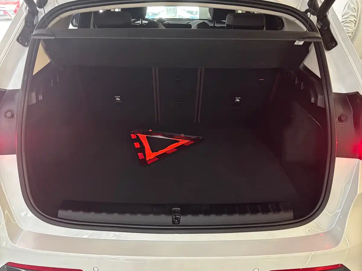 BMW X1 2023 sDrive20Li X Design Package фото 14