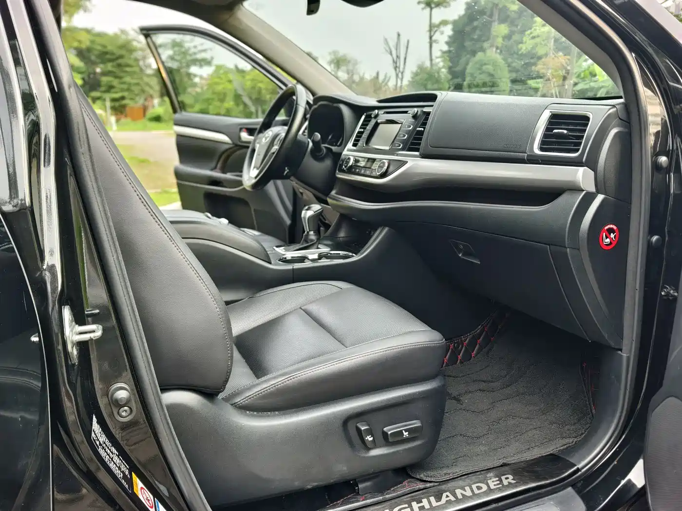 Toyota Highlander 2018 2.0T 4WD Luxury 7-seater (China V) фото 17