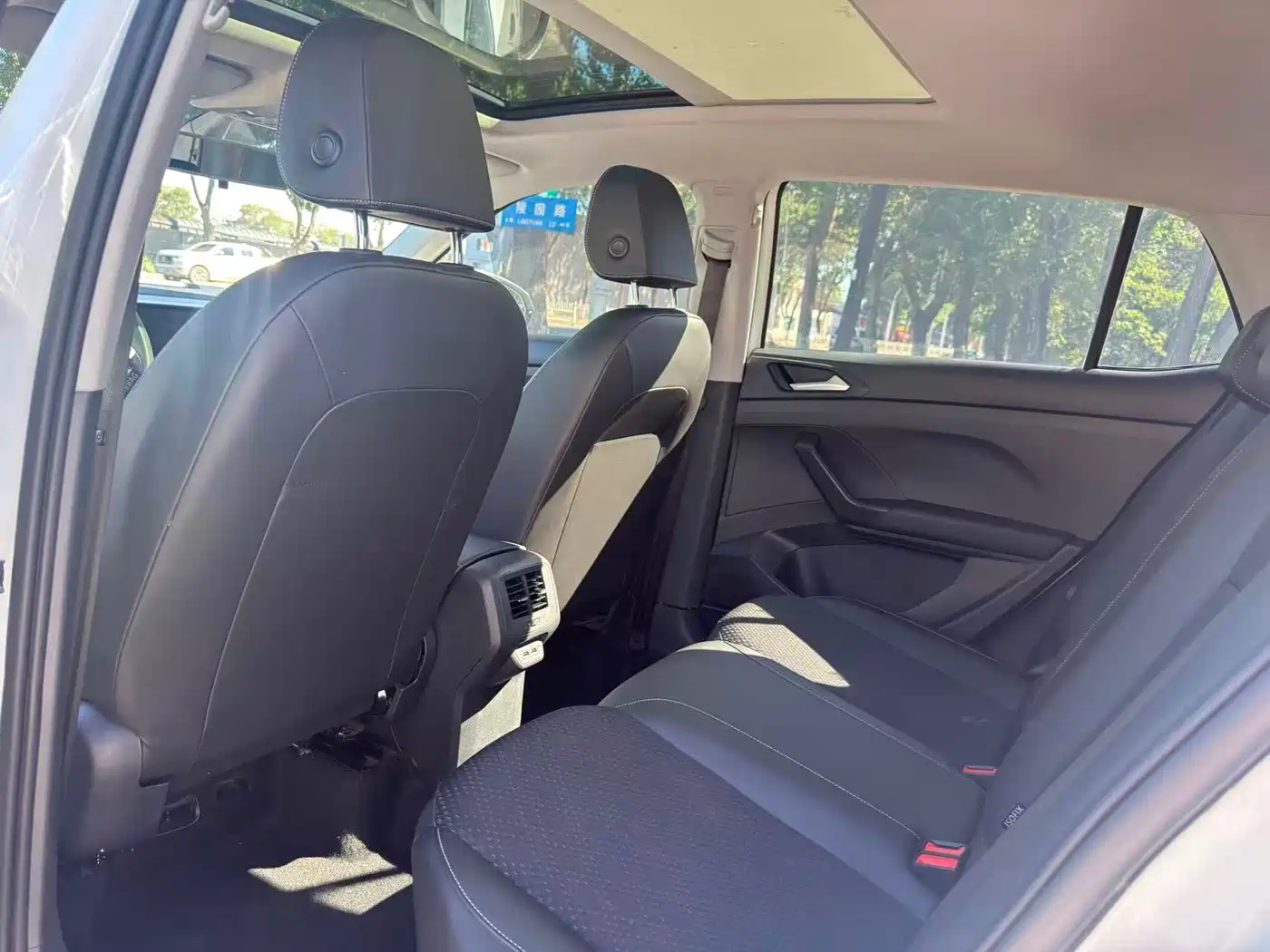 Volkswagen Tanying 2023 2023 Model 200TSI DSG Joy Smart Connect Edition