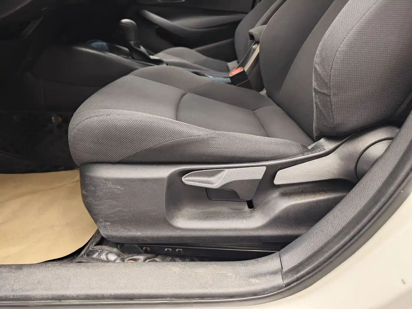 Toyota Levin 2022 TNGA 1.5L CVT Progressive Edition фото 10
