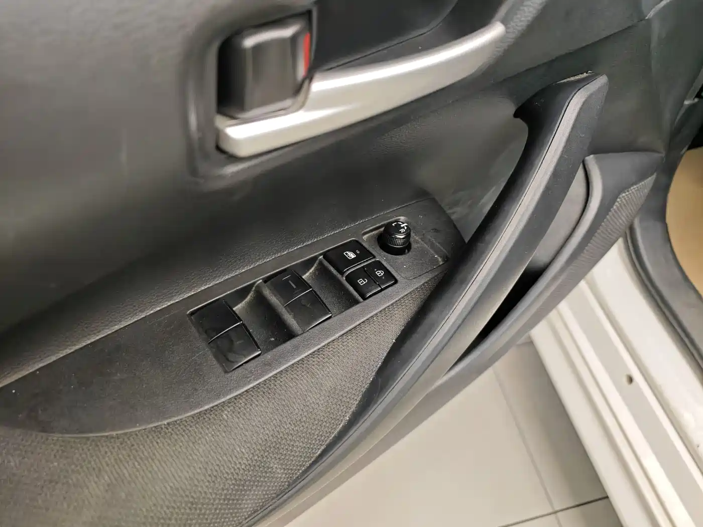 Toyota Levin 2022 TNGA 1.5L CVT Progressive Edition фото 9