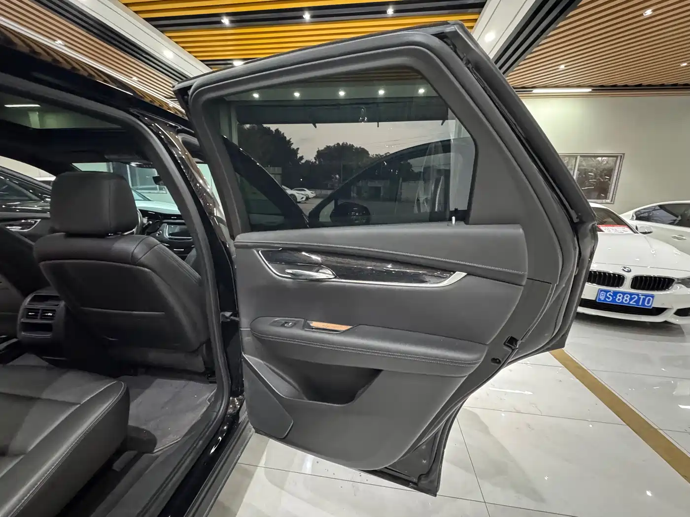Cadillac XT5 2022 2.0T 2WD Luxury фото 24