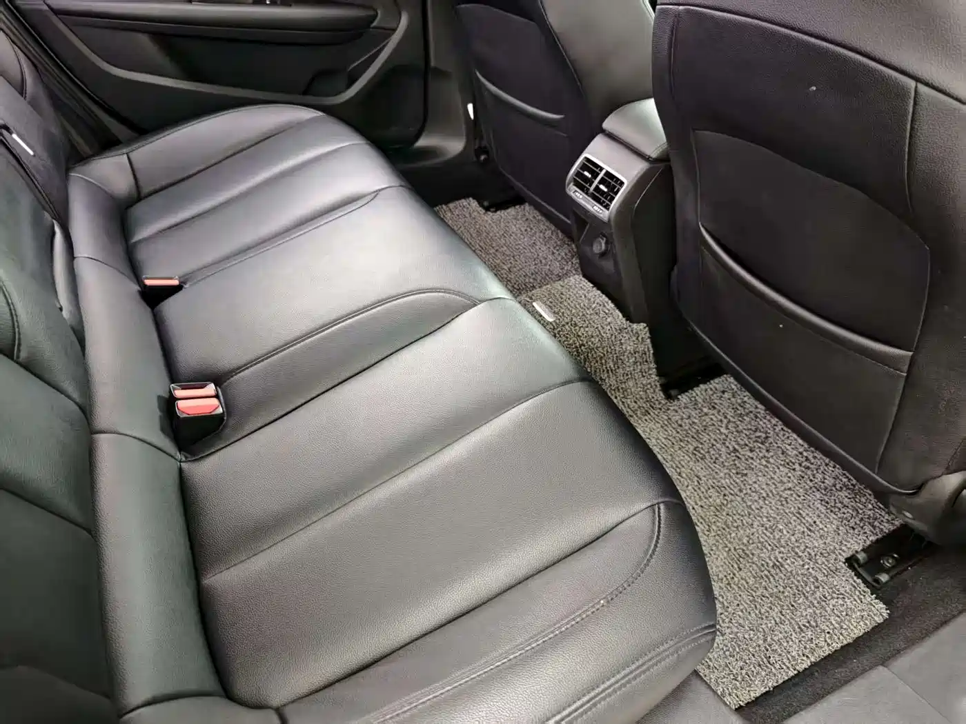 Peugeot 408 2014 1.8L Automatic Luxury Edition фото 17