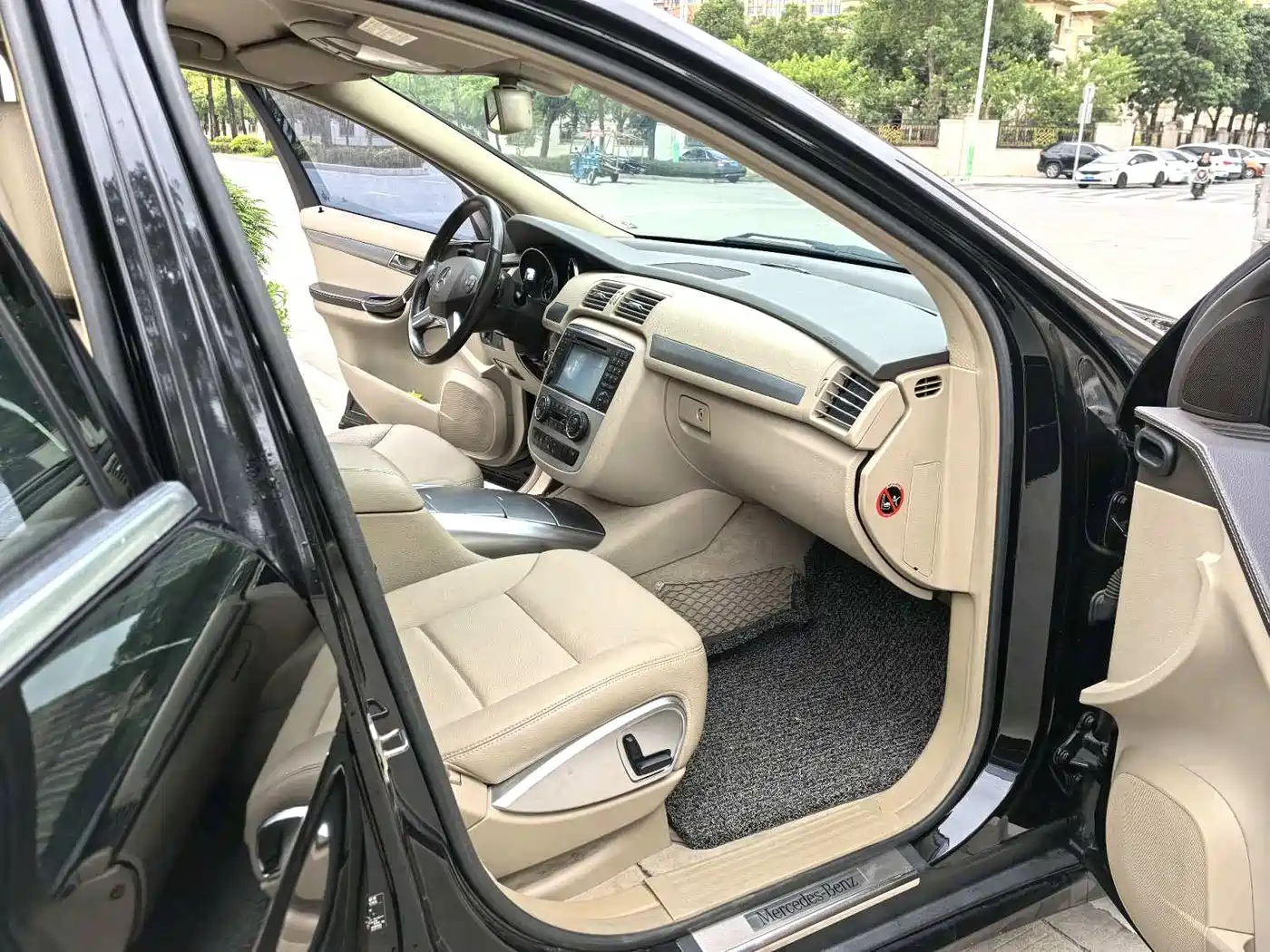 Mercedes-Benz R-Class 2011 R 300 L Business Class фото 18