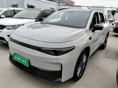 Leapmotor C10