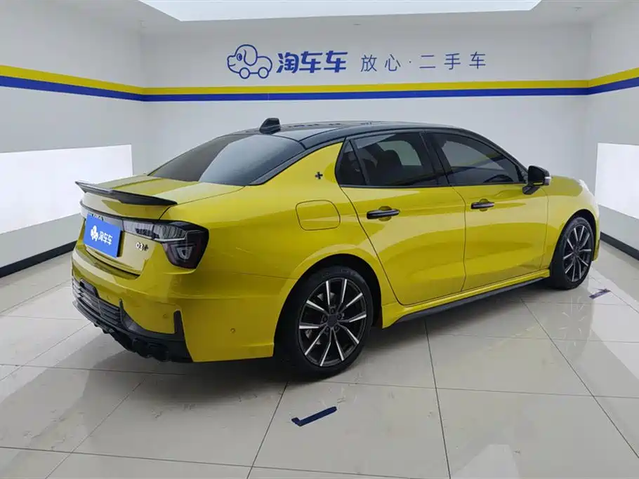 Lynk & Co 03 2021 03+ 2.0TD Auto Wind Rider Edition фото 3