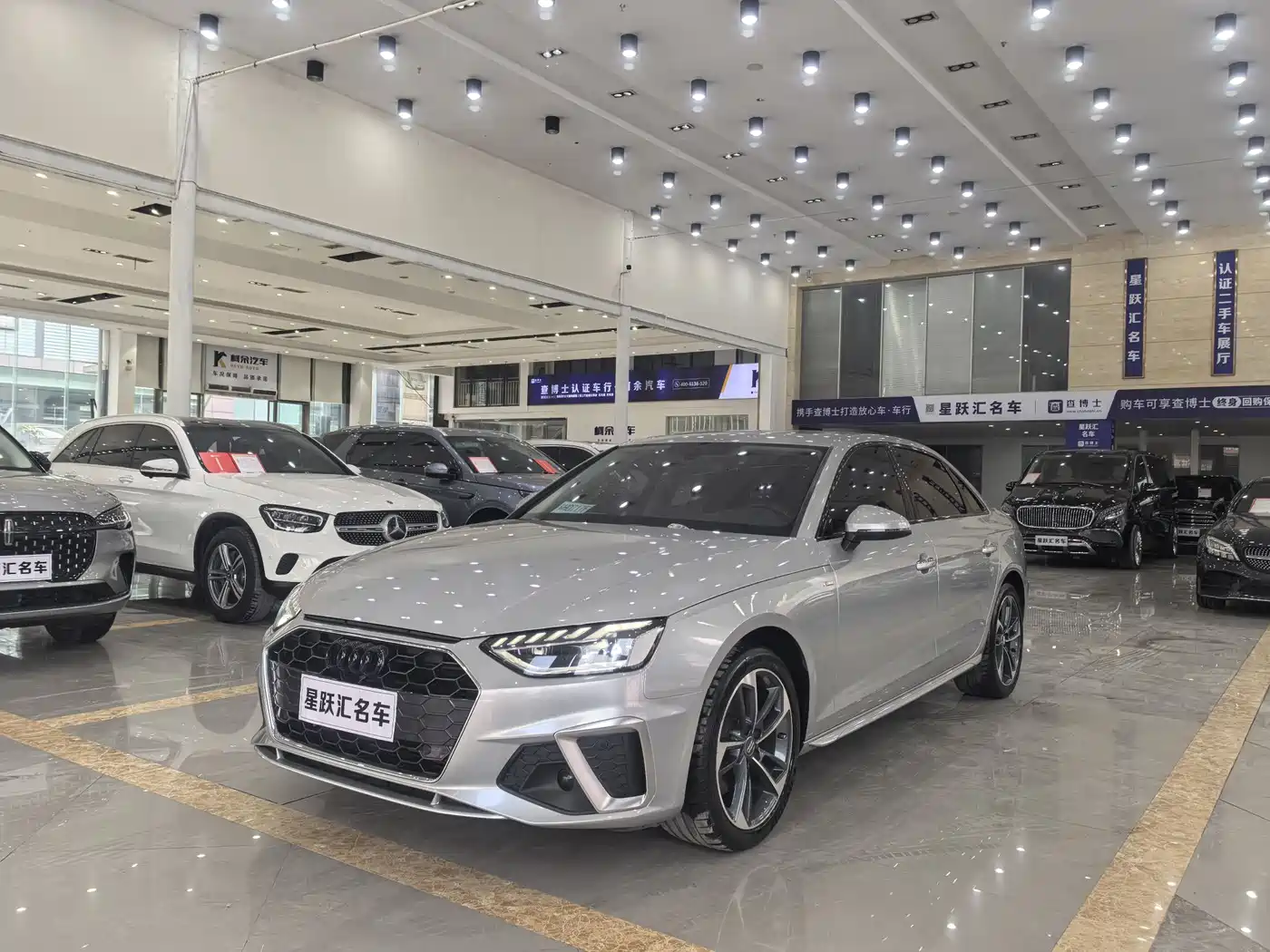 Audi A4L 2022 40 TFSI Fashion Dynamic