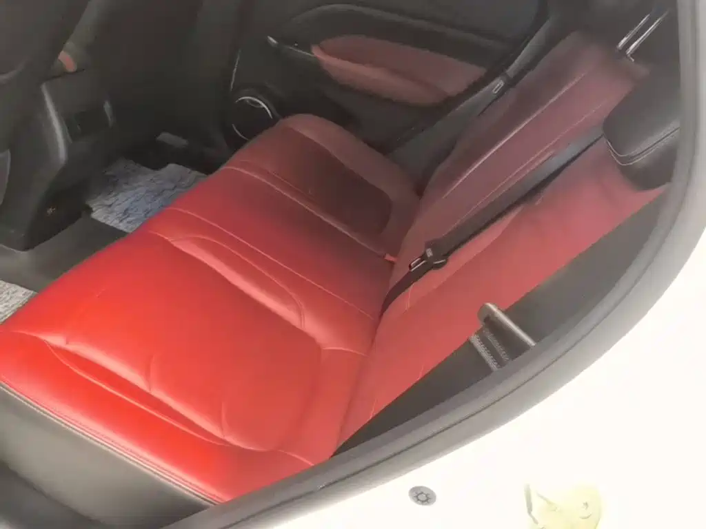 Dongfeng Fengguang Fengon 500 2023 2022 1.5T CVT Comfort Edition