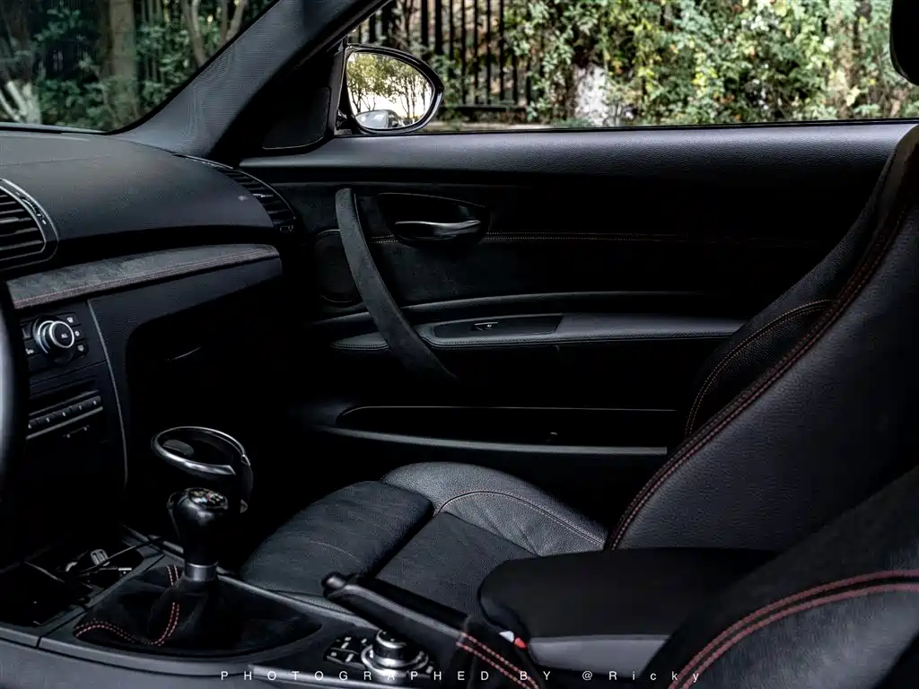 BMW 1 Series M 2012 2011 1M Coupe