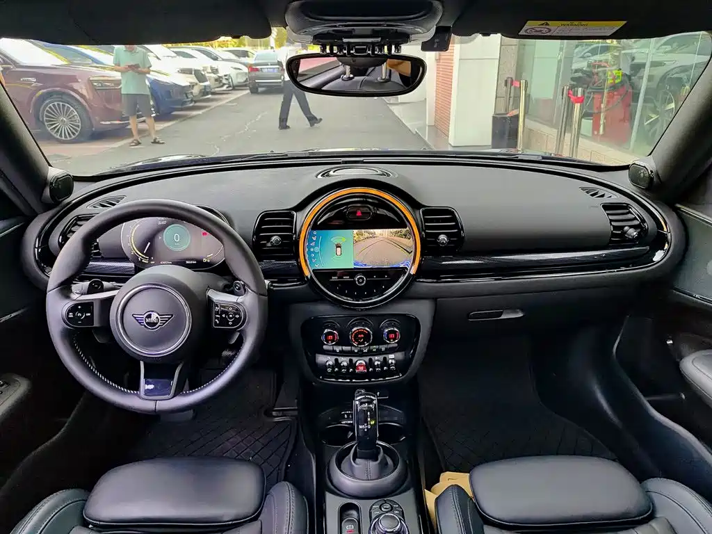 MINI CLUBMAN 2023 2023 Facelift 1.5T COOPER Connoisseur