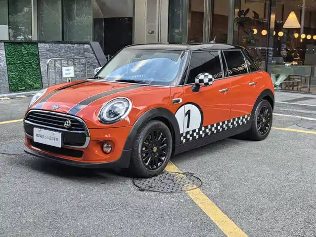 MINI 2018 1.5T COOPER Classic 5-Door — фото 1