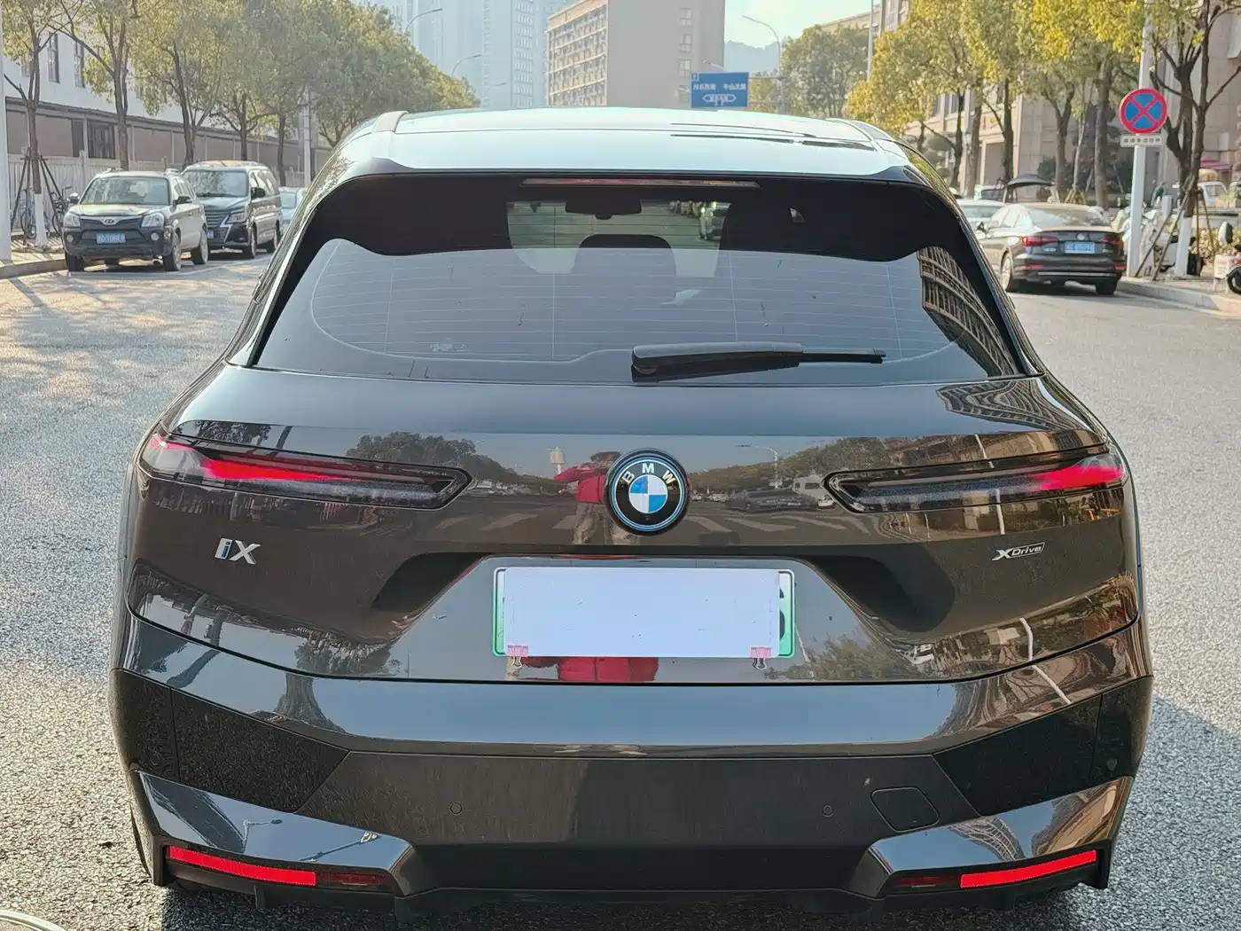 BMW IX