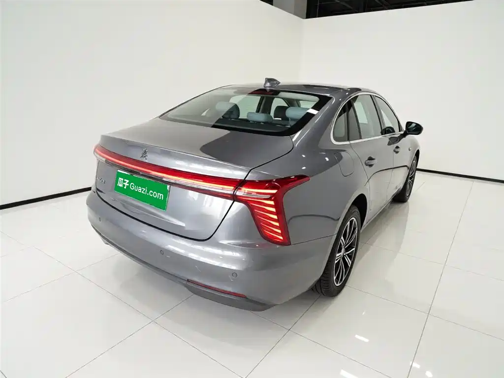 Hongqi H5 PHEV 2025 170 Super Hybrid Edition фото 7